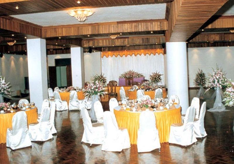 Yuzana Hotel Янгон Екстер'єр фото